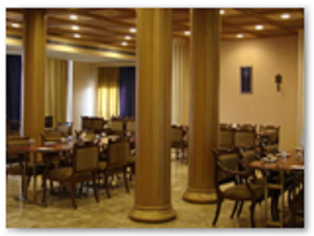 Jabali Palace Hotel Jabalpur Ngoại thất bức ảnh