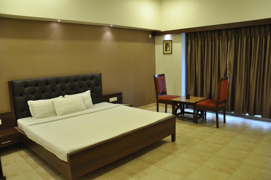 Jabali Palace Hotel Jabalpur Ngoại thất bức ảnh