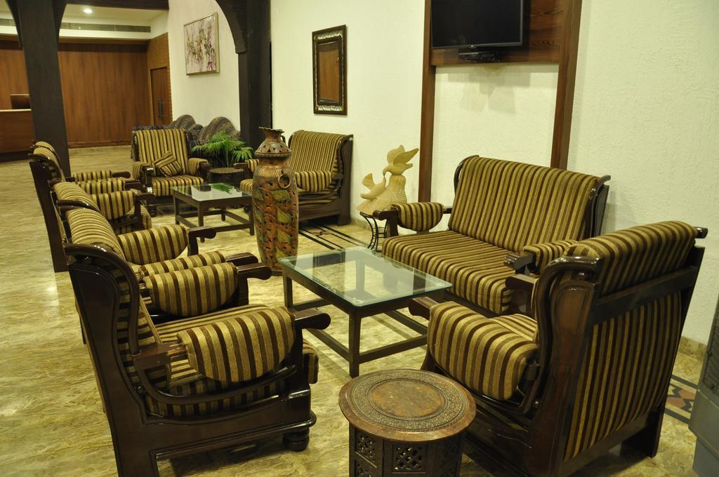 Jabali Palace Hotel Jabalpur Ngoại thất bức ảnh